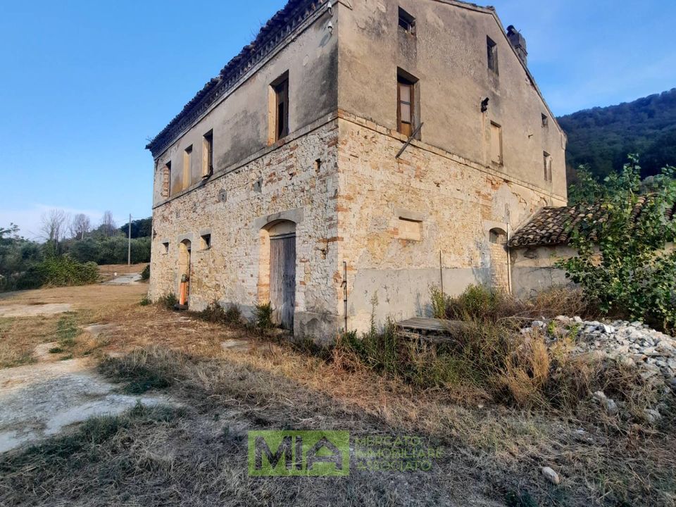 Landejendom i Montefiore dell'Aso, Ascoli Piceno - foto 2