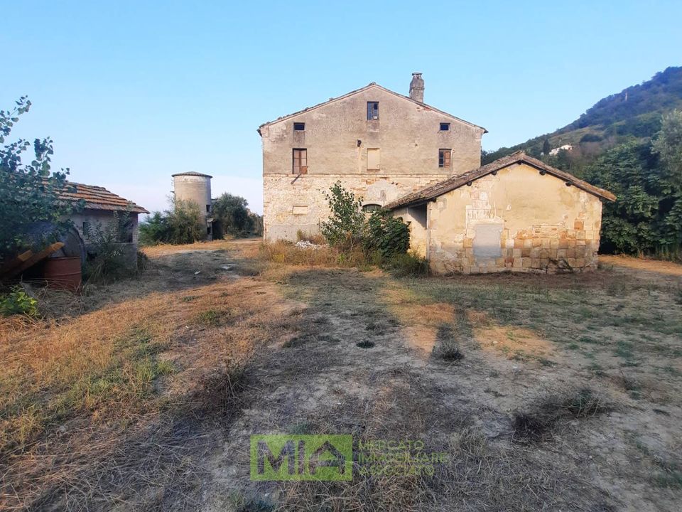 Landejendom i Montefiore dell'Aso, Ascoli Piceno - foto 3