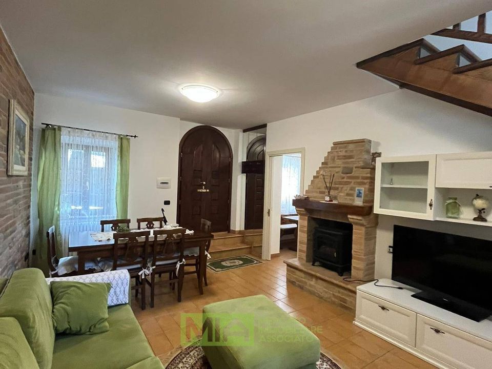 Villa a Monte Rinaldo, Fermo - foto 1