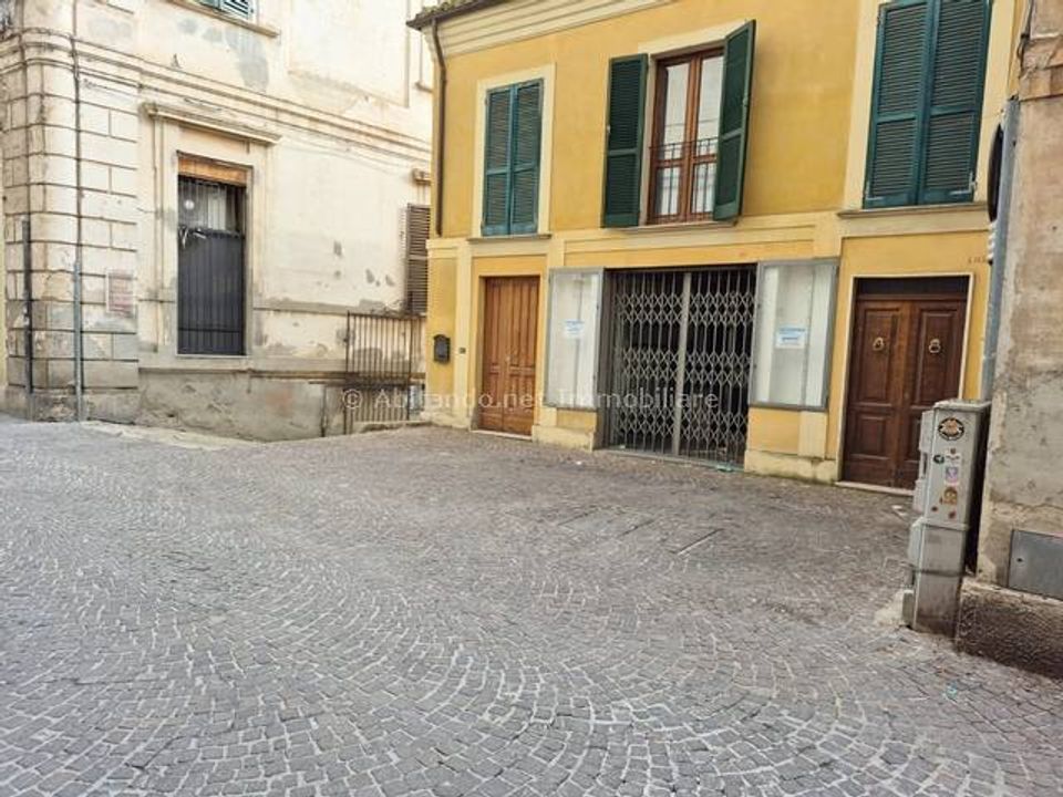 Commercial property in Penne, Pescara - photo 3