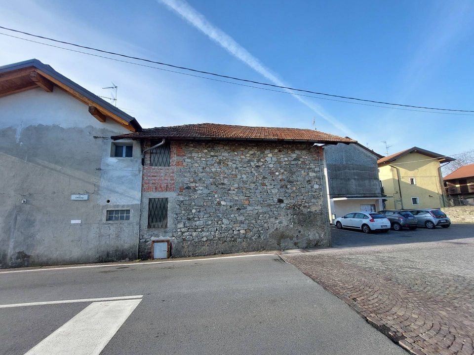 Parkeringsplads i Gattico-Veruno, Novara - foto 1