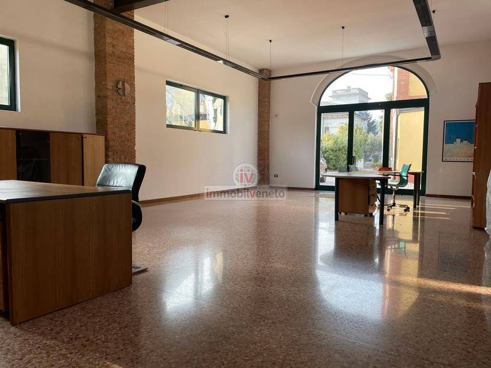 Erhvervsejendom i Montebello Vicentino, Vicenza - foto 2
