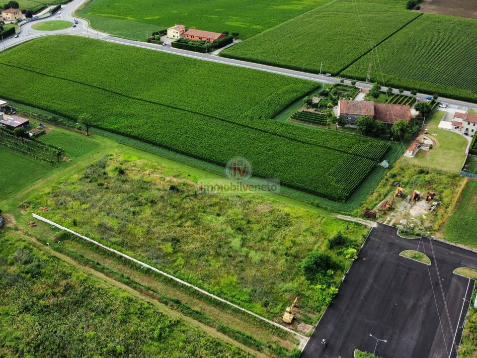Helårsgrund i Brendola, Vicenza - foto 2