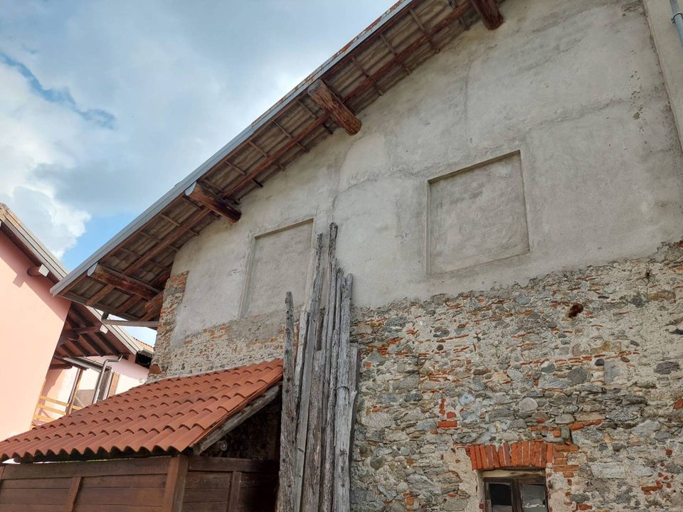 Landejendom i Cadrezzate con Osmate, Varese - foto 4