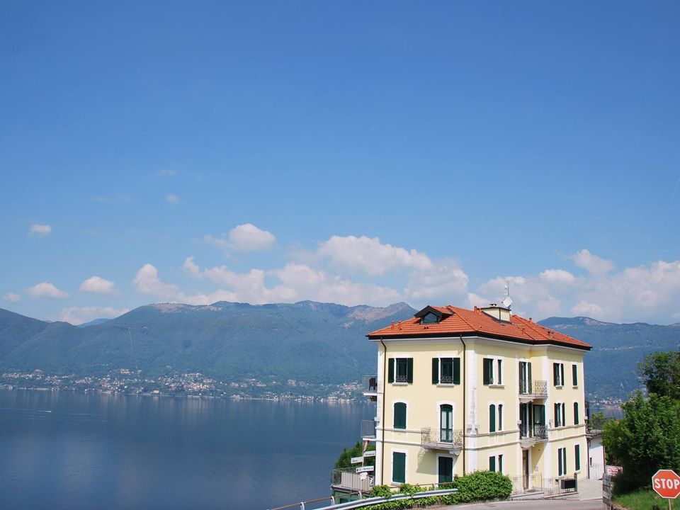 Apartamento em Brezzo Di Bedero, Varese - foto 2