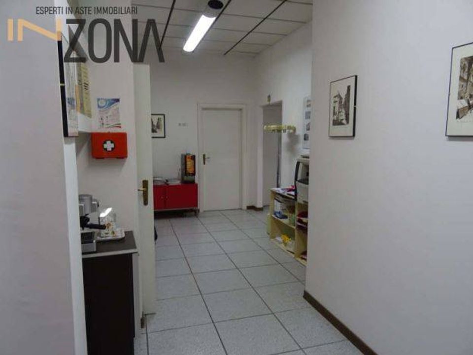 Erhvervsejendom i Campi Bisenzio, Florence - foto 5