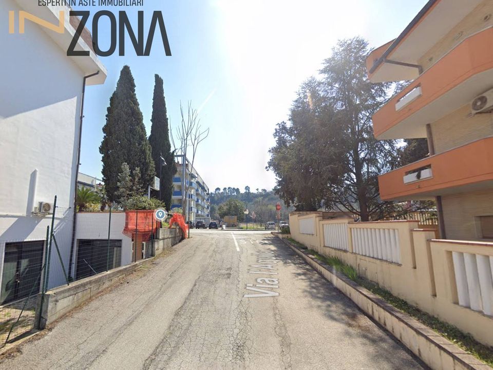 Parkeringsplads i Manoppello, Pescara - foto 3