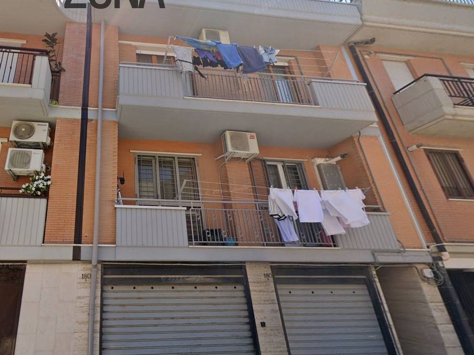 Erhvervsejendom i San Severo, Foggia - foto 1