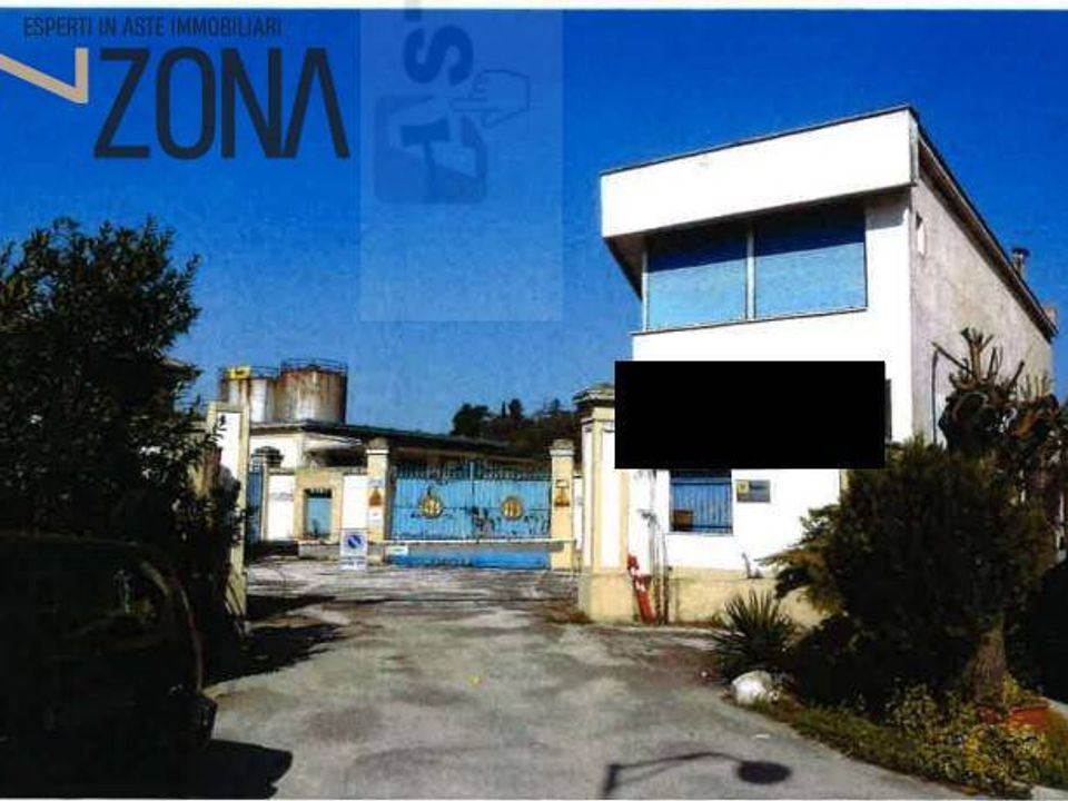 Erhvervsejendom i Macerata, Macerata - foto 1
