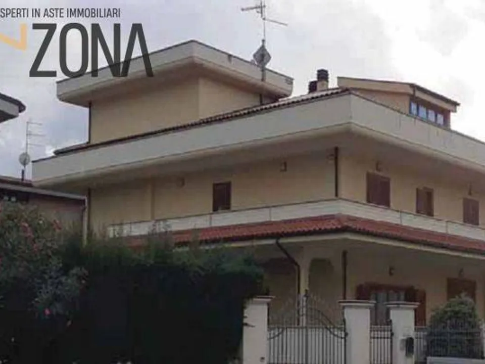 Villa i Alba Adriatica, Teramo - foto 1