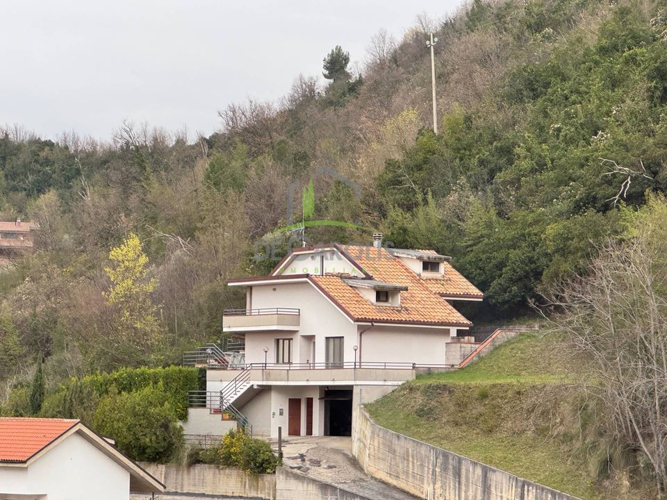 Villa a Ascoli Piceno, Ascoli Piceno - foto 1
