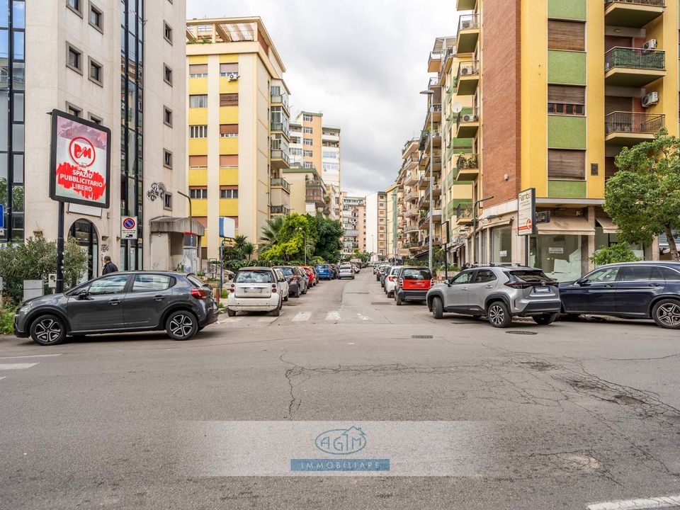 Erhvervsejendom i Palermo, Palermo - foto 2