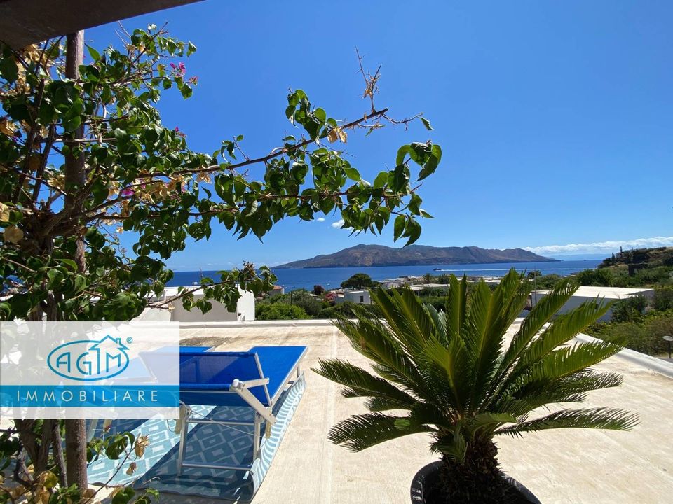 Villa i Santa Marina Salina, Messina - foto 1