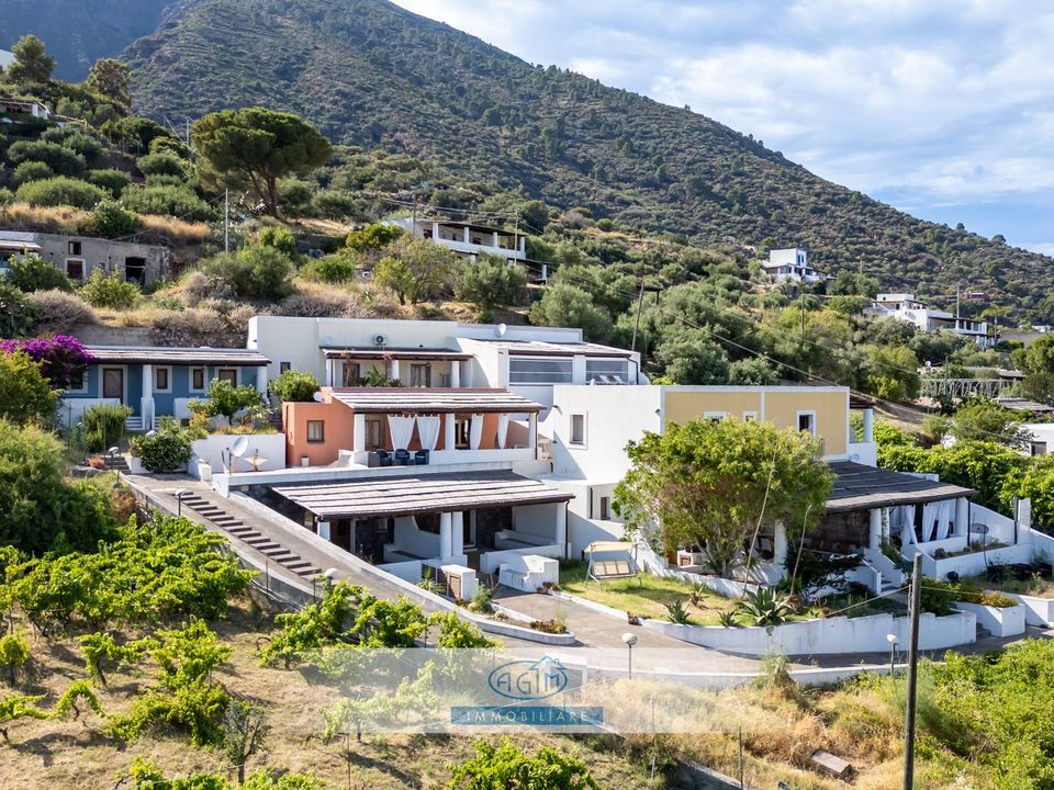 Villa i Santa Marina Salina, Messina - foto 1