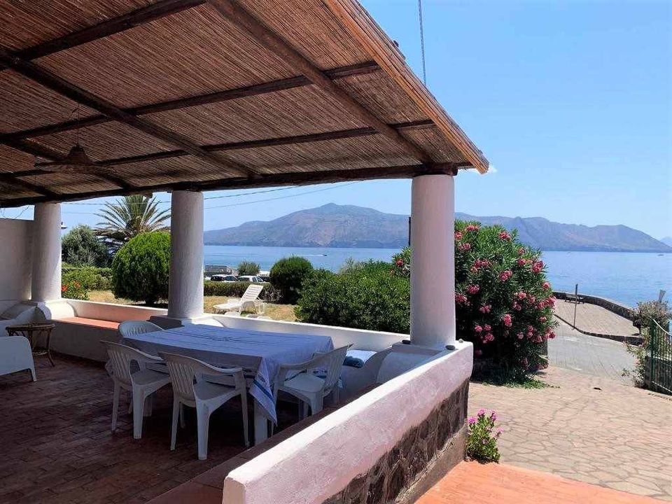 Villa i Santa Marina Salina, Messina - foto 1