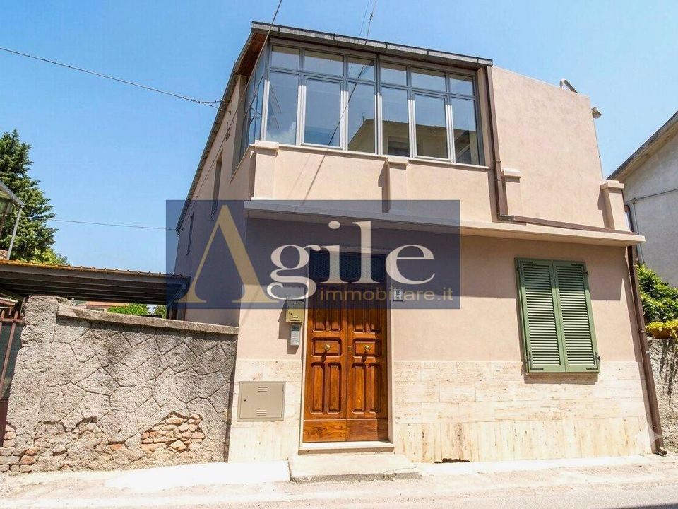 Villa en Spinetoli, Ascoli Piceno - foto 1