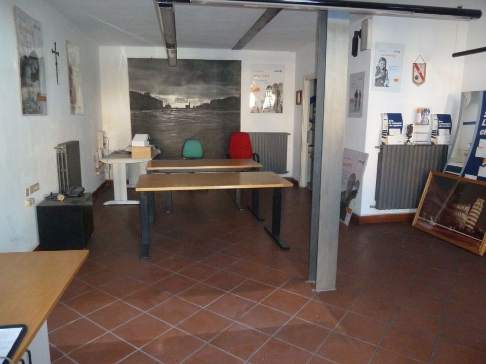 Erhvervsejendom i San Giuliano Terme, Pisa - foto 1
