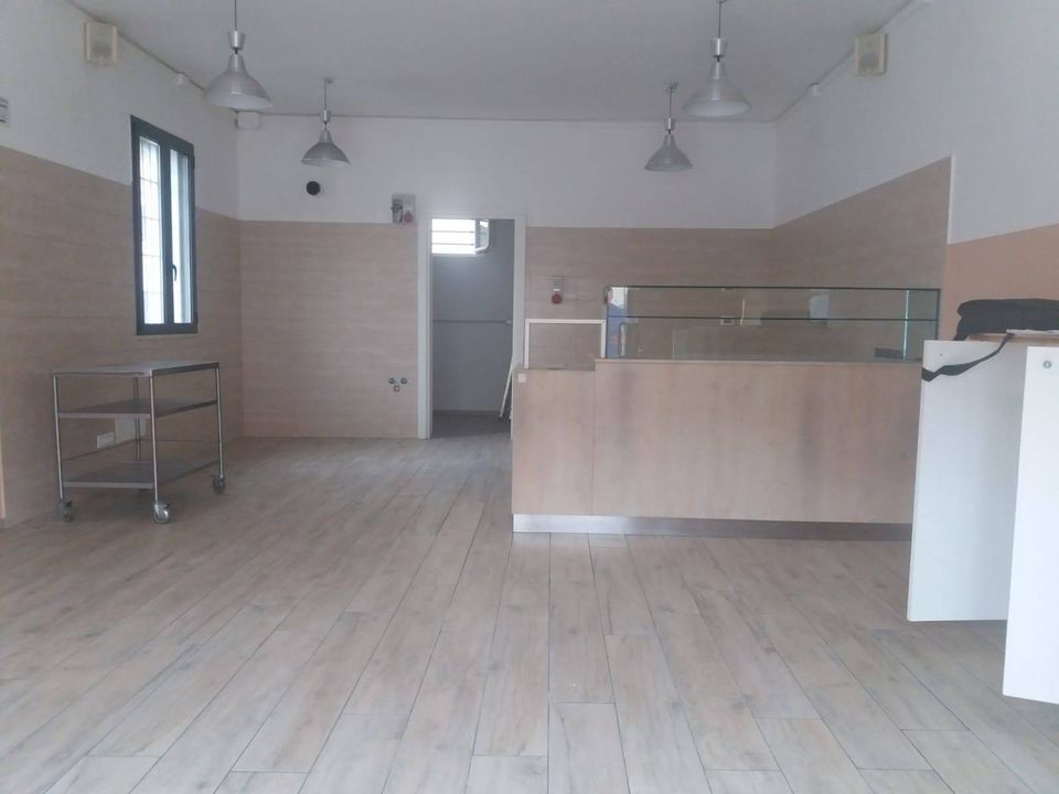 Erhvervsejendom i San Giuliano Terme, Pisa - foto 1