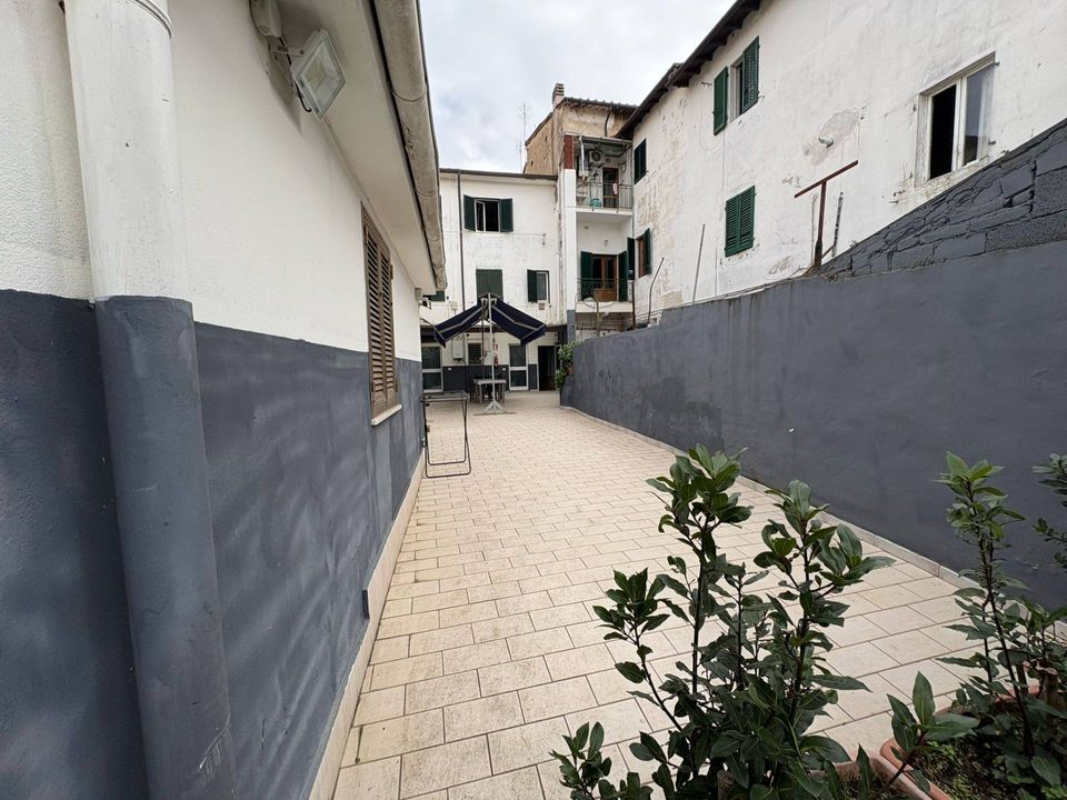Erhvervsejendom i Pisa, Pisa - foto 1