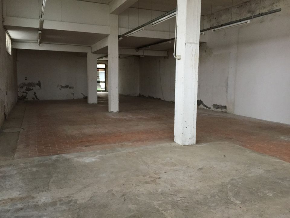 Erhvervsejendom i Ponsacco, Pisa - foto 1