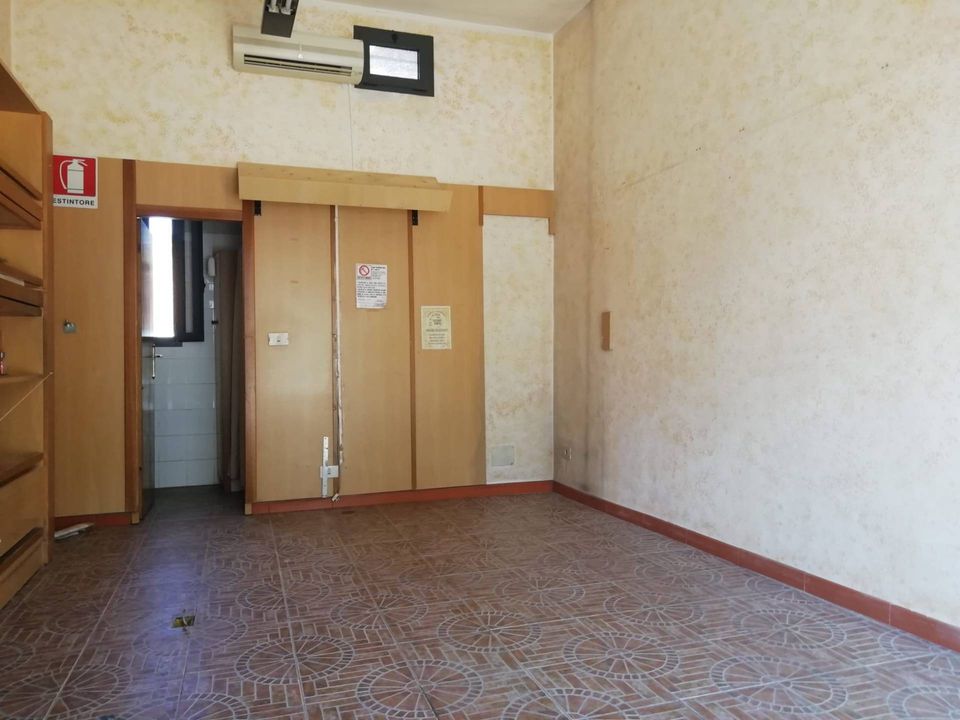 L'establiment comercial a Pontedera, Pisa - foto 3