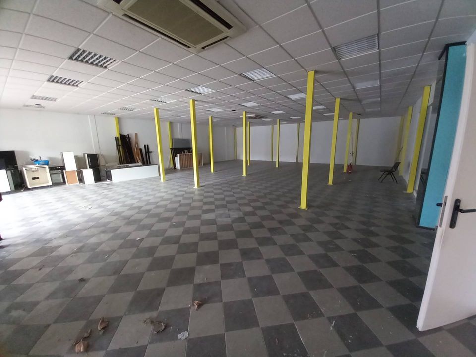 L'establiment comercial a Fucecchio, Florence - foto 1