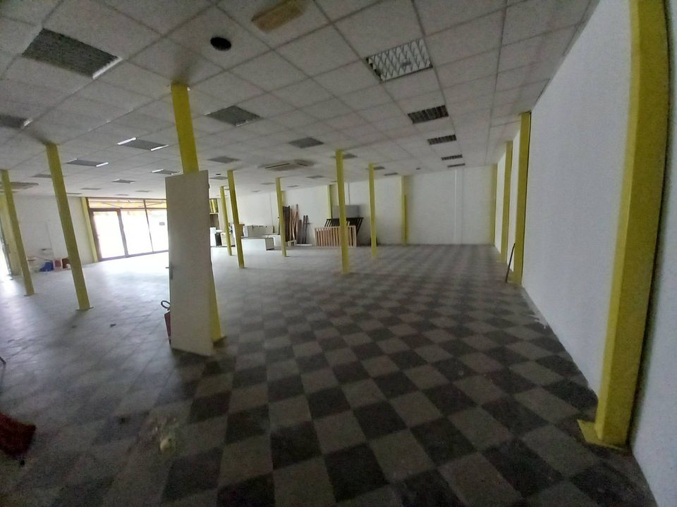 L'establiment comercial a Fucecchio, Florence - foto 5