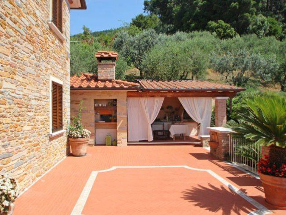 Villa i Pietrasanta, Lucca - bilde 1
