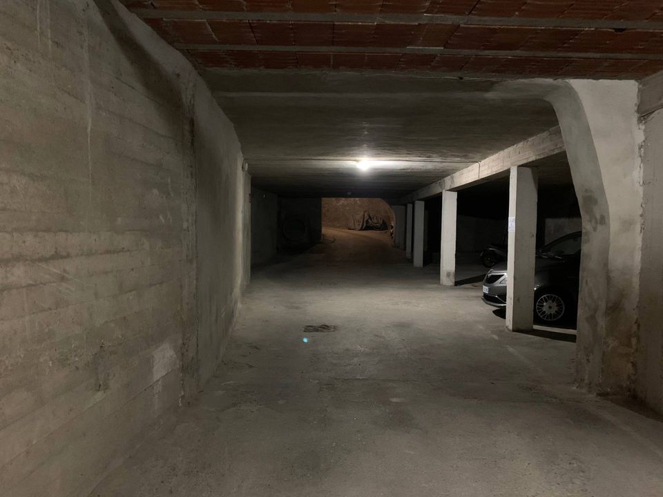 Parkeringsplads i Mantua, Mantua - foto 3