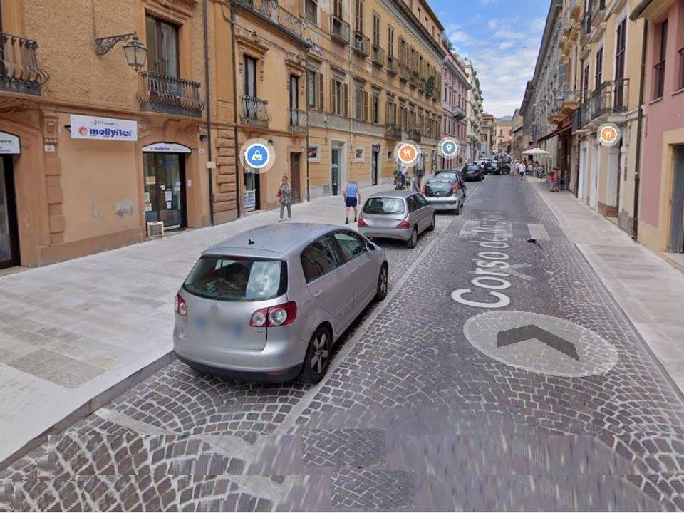 Erhvervsejendom i Teramo, Teramo - foto 1