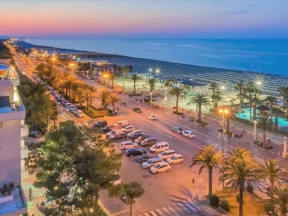 Erhvervsejendom i Giulianova, Teramo - foto 4