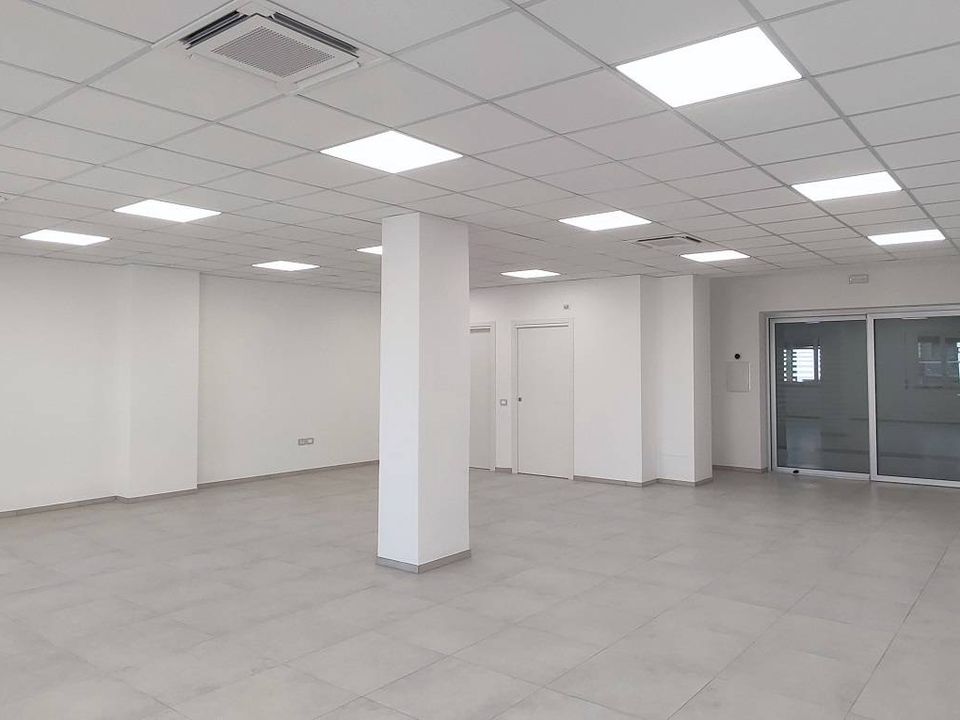 Erhvervsejendom i Teramo, Teramo - foto 4