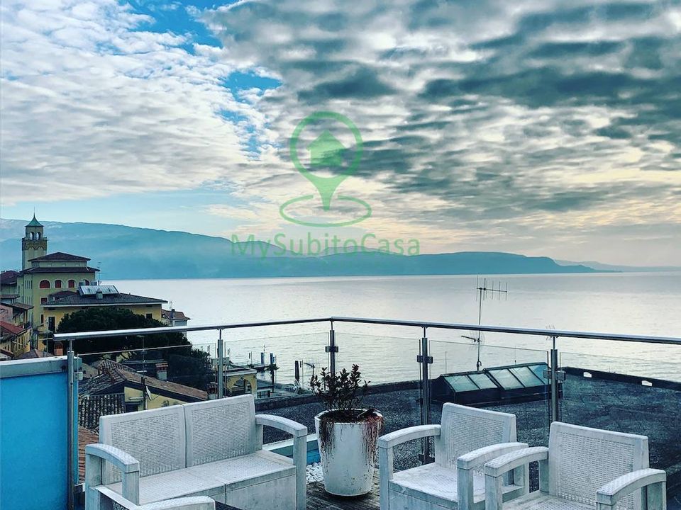 Erhvervsejendom i Gardone Riviera, Brescia - foto 1