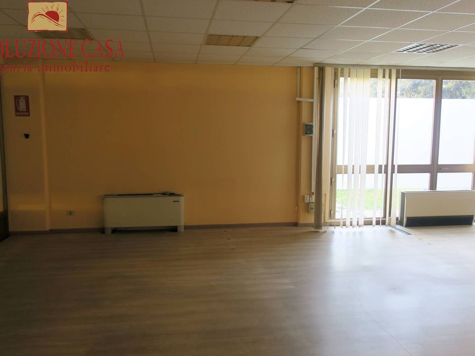 Erhvervsejendom i Cervignano del Friuli, Udine - foto 3