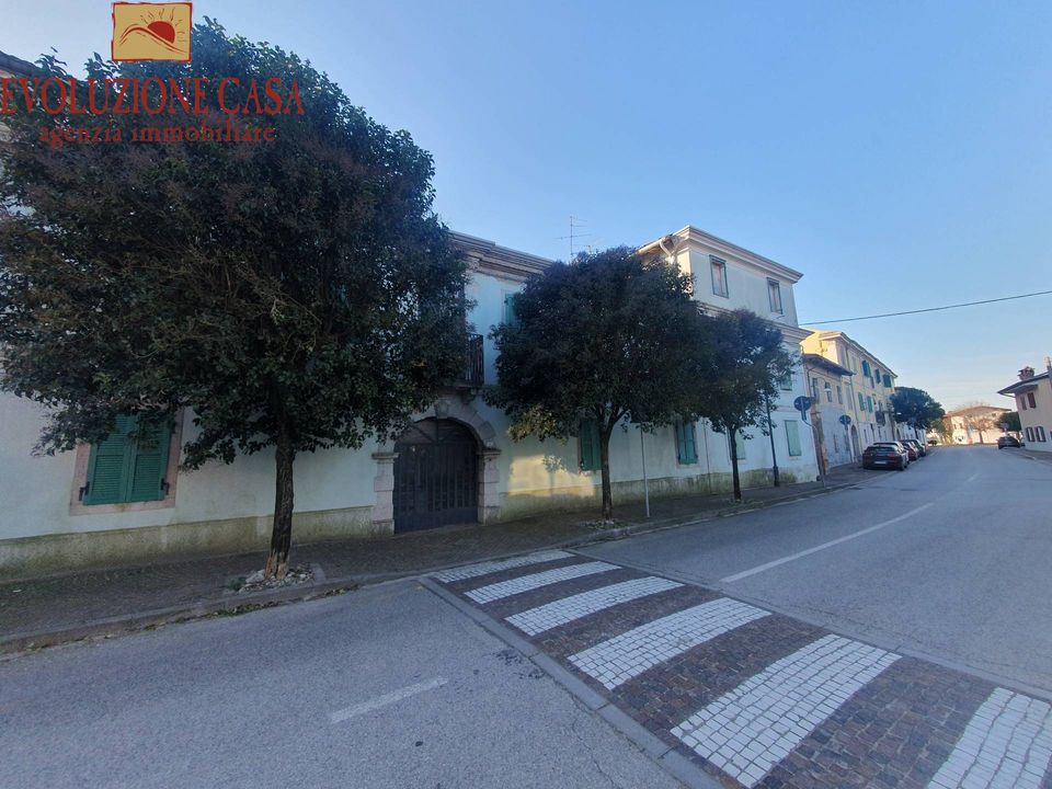 Villa i Villesse, Gorizia - foto 1