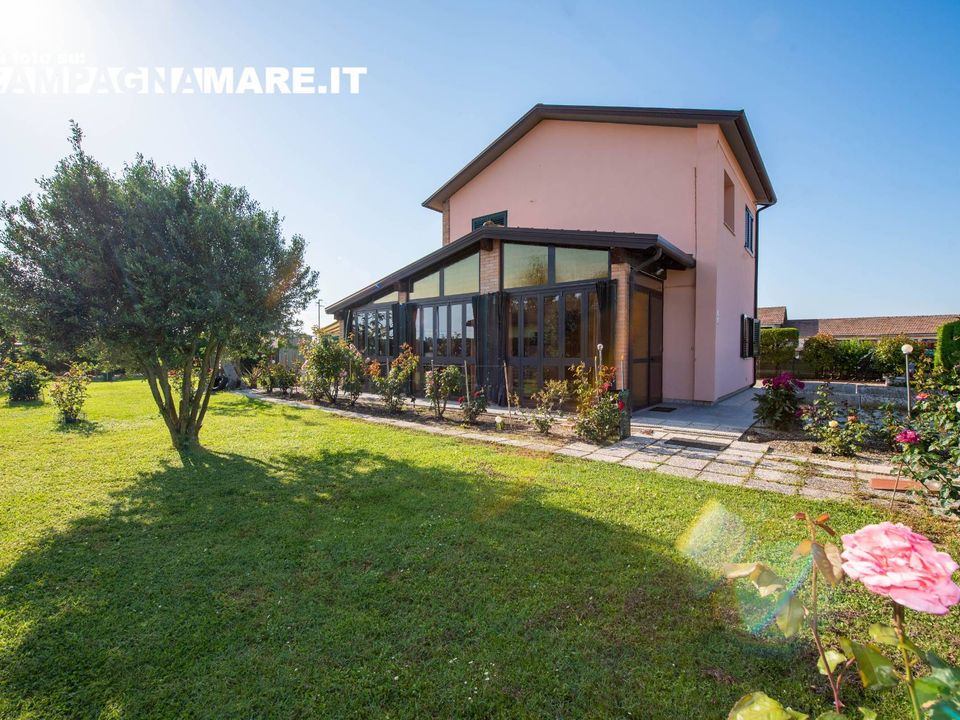 Villa en Jolanda di Savoia, Ferrara - foto 3