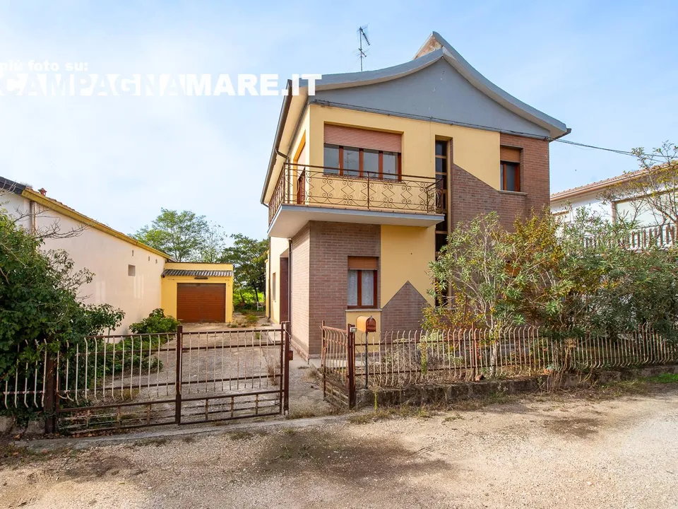 Villa i Lagosanto, Ferrara - bilde 1