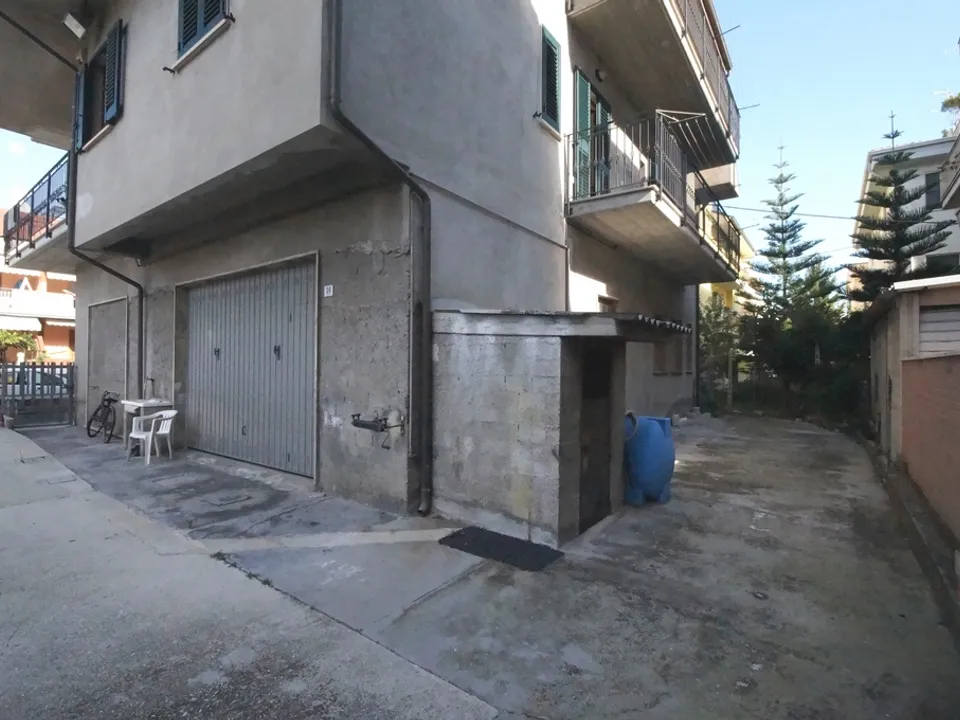 Parkeringsplads i San Benedetto Del Tronto, Ascoli Piceno - foto 2