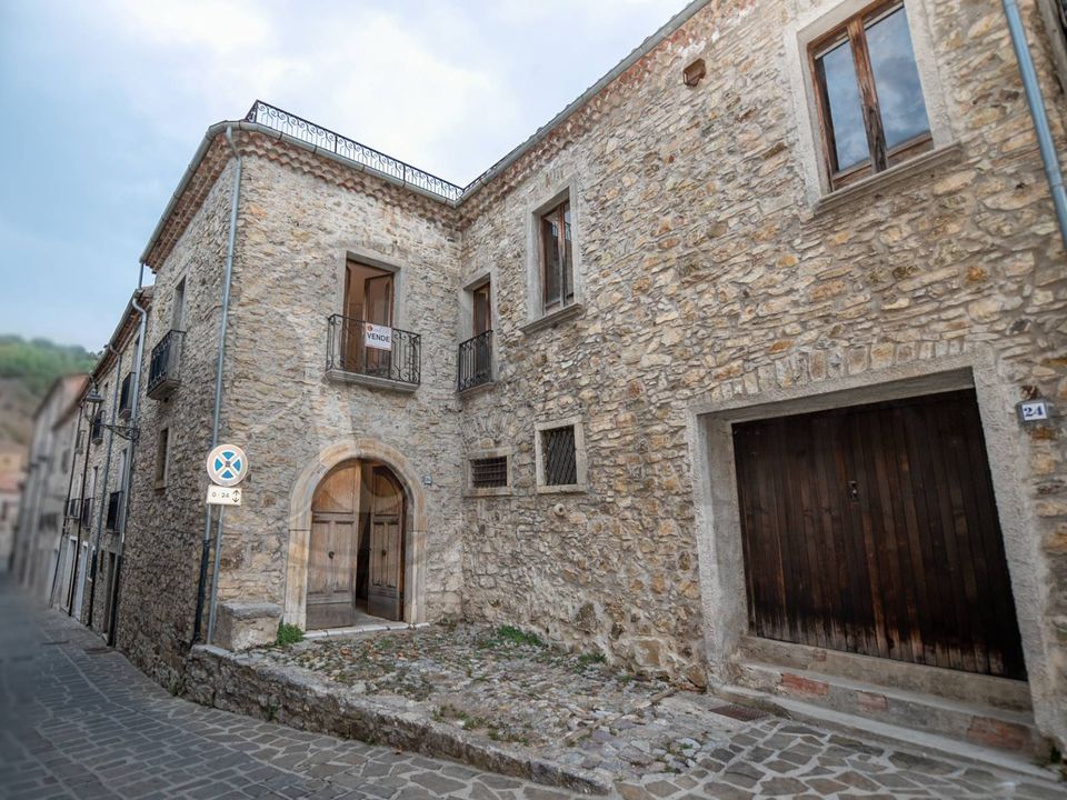 Landejendom i Sasso di Castalda, Potenza - foto 1