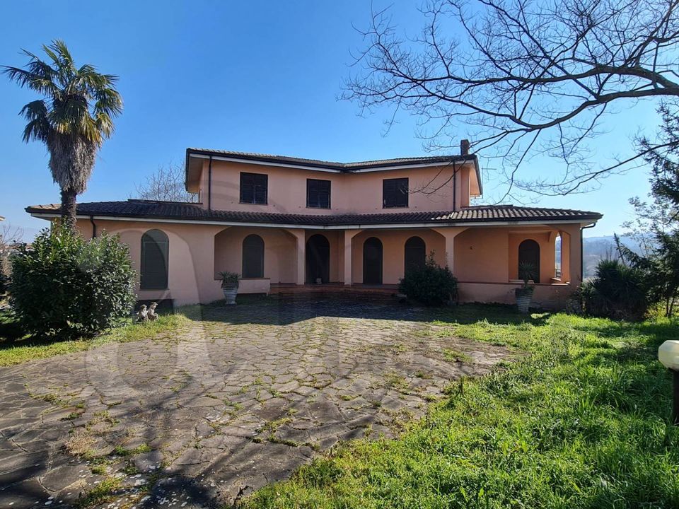 Villa i Monte San Giovanni Campano, Frosinone - foto 1