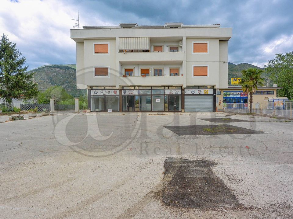 Erhvervsejendom i Castrocielo, Frosinone - foto 1