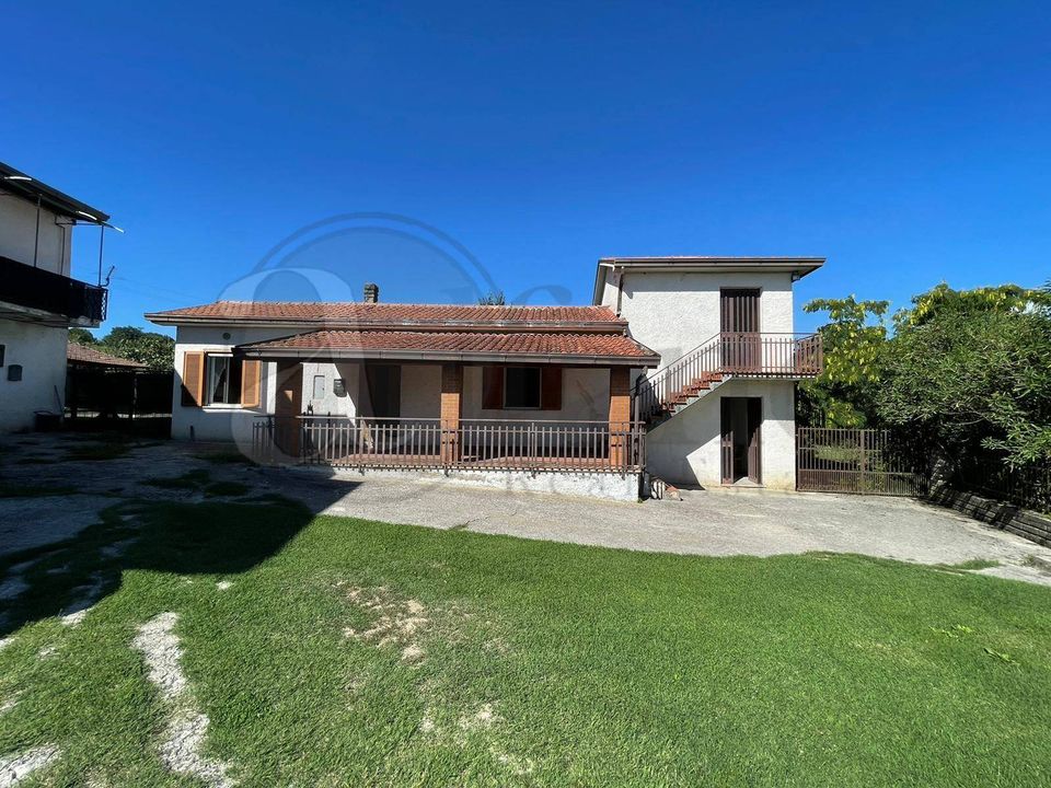 Villa i Colfelice, Frosinone - foto 1