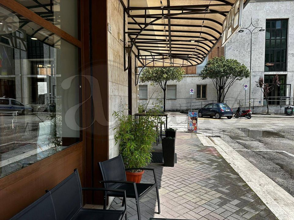 Erhvervsejendom i Cassino, Frosinone - foto 4
