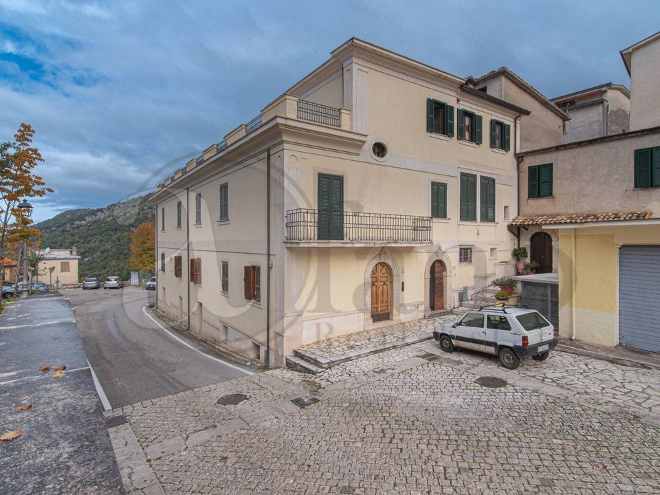 Landejendom i Pescosolido, Frosinone - foto 1
