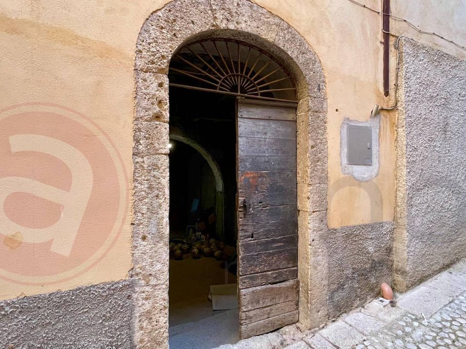 Erhvervsejendom i Arpino, Frosinone - foto 4