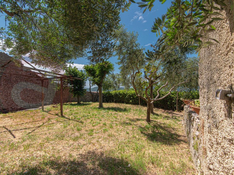 Erhvervsejendom i Trivigliano, Frosinone - foto 1