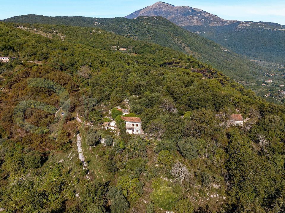 Erhvervsejendom i Cassino, Frosinone - foto 4