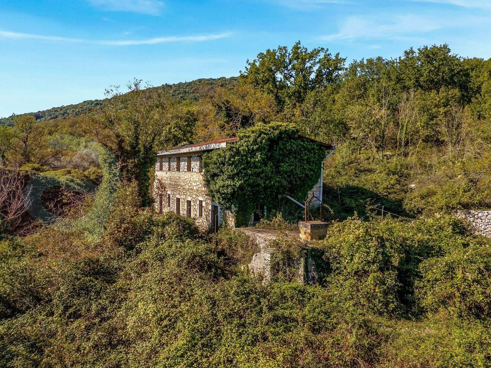 Erhvervsejendom i Cassino, Frosinone - foto 5