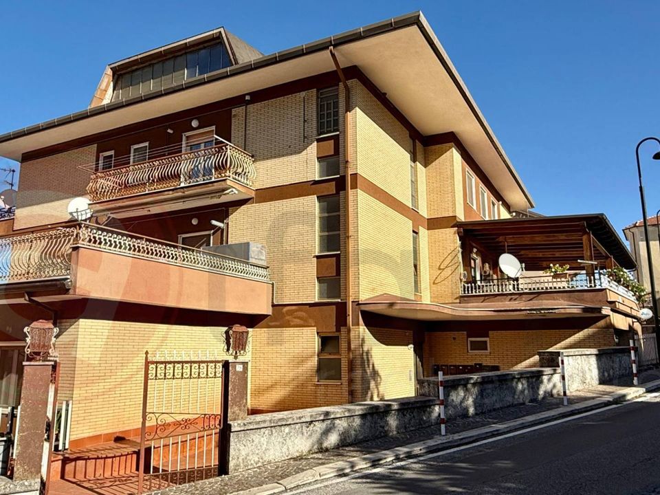 Lejlighed i Santopadre, Frosinone - foto 1