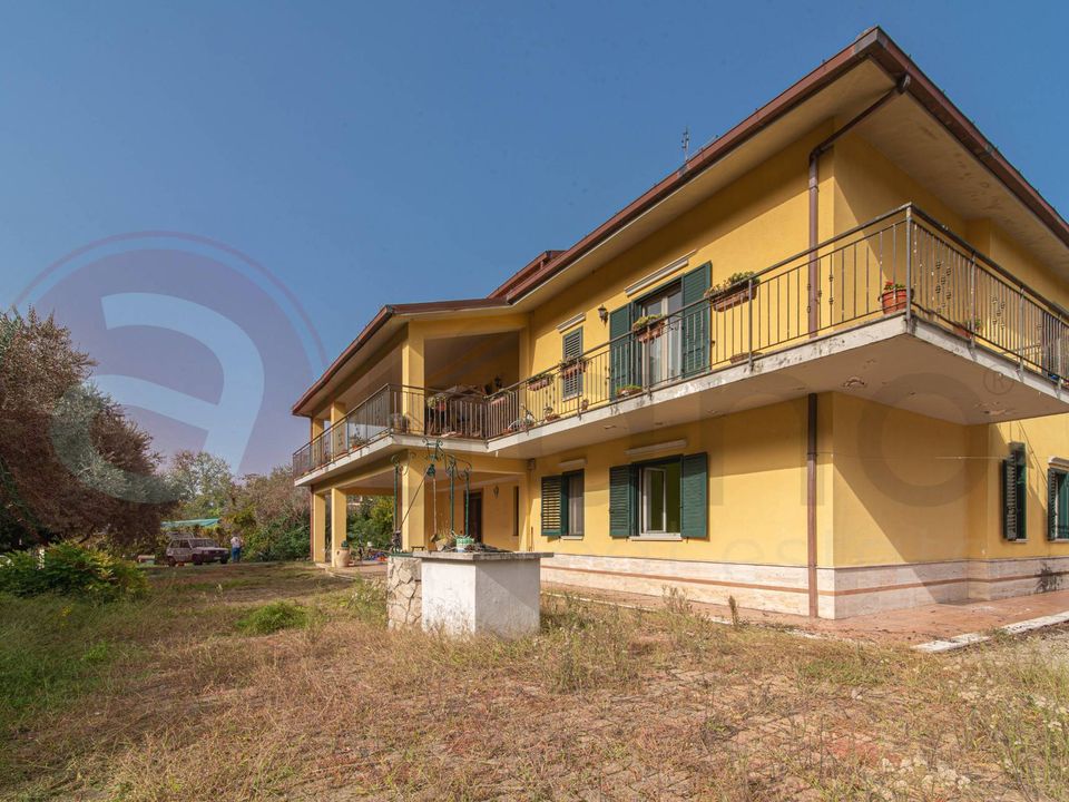 Villa i Cervaro, Frosinone - foto 1